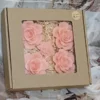 🌹 Mydlany flowerbox – zestaw róż z mydła glicerynowego, elegancki prezent na Dzień Kobiet 🎁