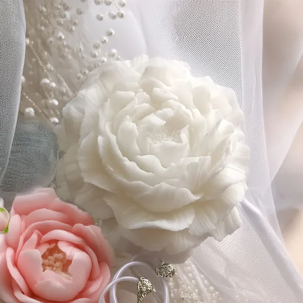 Mydlany kwiat piwonii biały na komunię ślub bierzmowanie chrzest