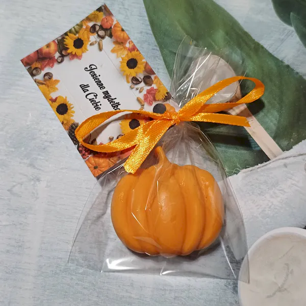 MIni mydełko glicerynowe duża dynia jesienne